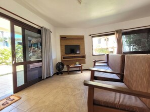 Family House, 3 Bedrooms, Garden View | Living area