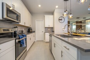 Microwave, oven, stovetop, dishwasher