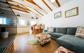 تلفزيون ذكي