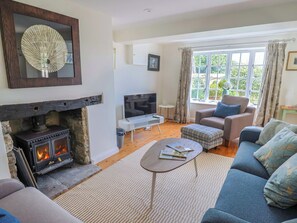 Living area - Tithe Barn Cottage (Dorchester)