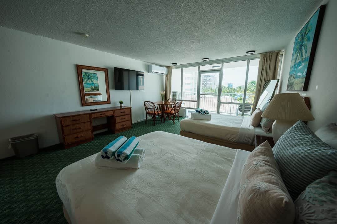 Basic Studio, 2 Queen Beds