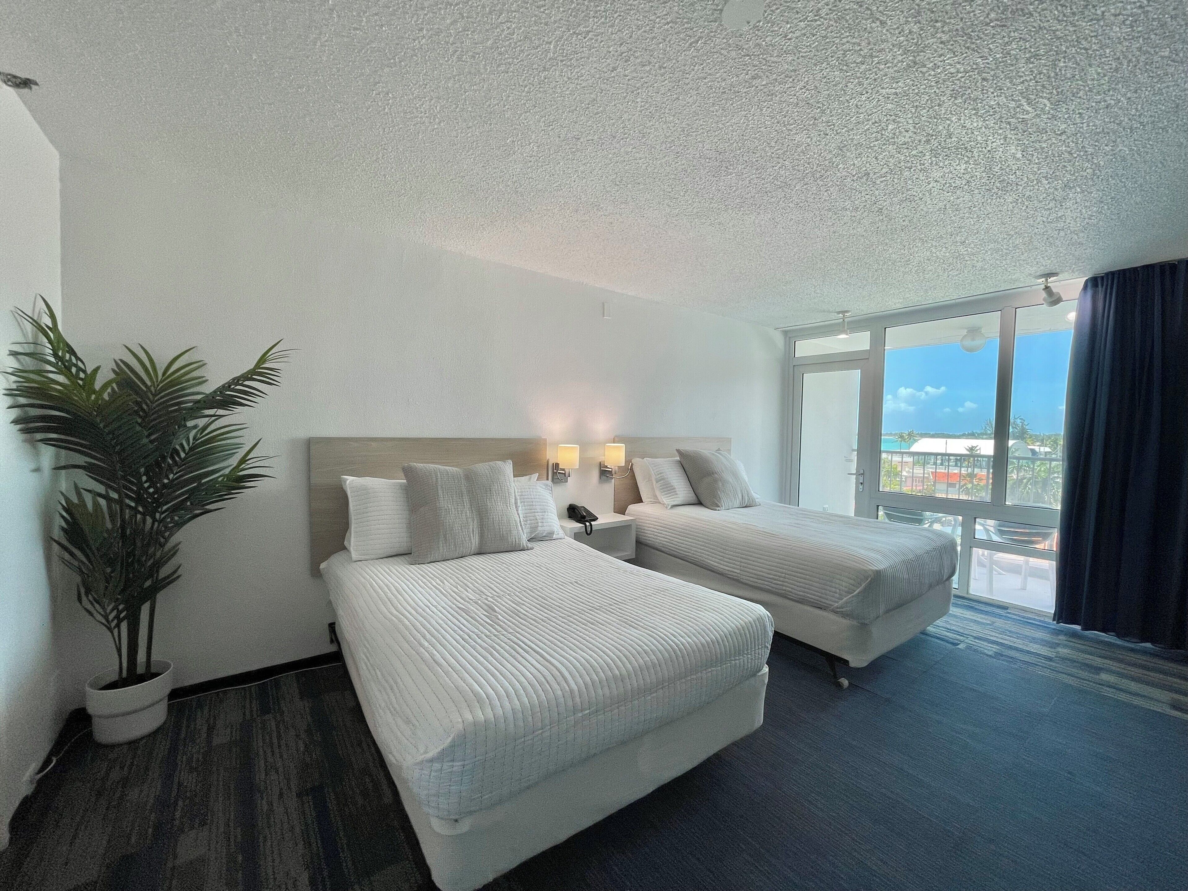 Studio Confort, balcon, vue partielle sur l'océan | Décoration personnalisée, ameublement personnalisé