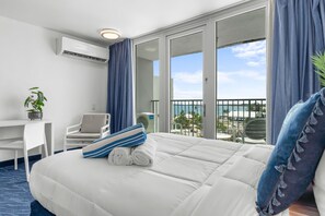 Appartement Élite, balcon, vue partielle sur l'océan