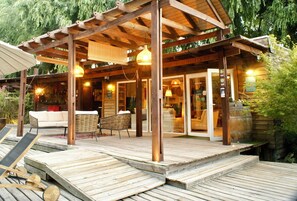 Front of property - Barrica Lodge (Santa Cruz)