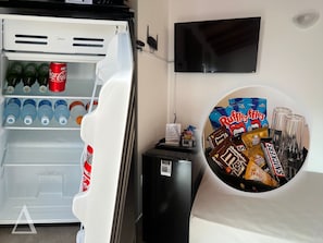 Mini-refrigerator