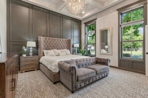 3 bedrooms, WiFi, bed sheets - Luxury Large New Construction (Broken Arrow)