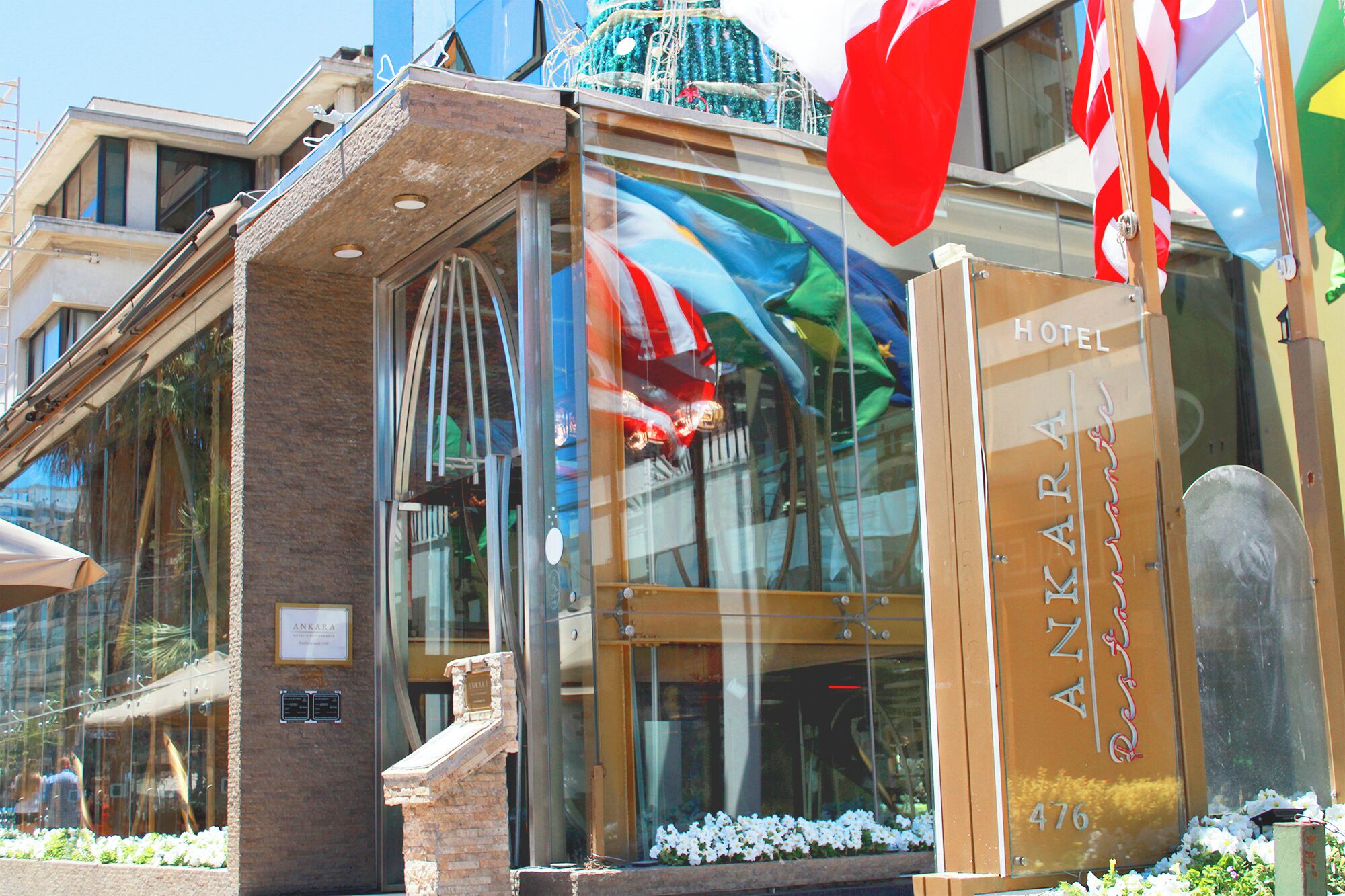 Mặt tiền nơi lưu trú