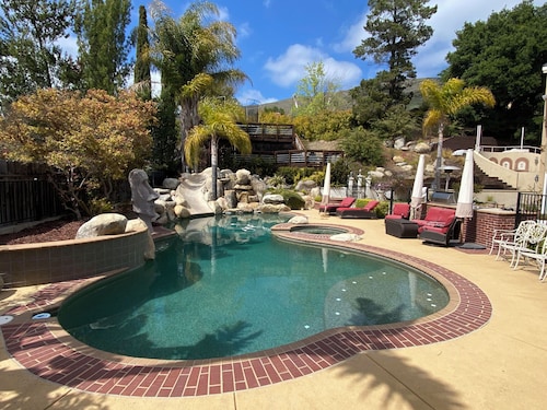 Oasis Private Entry Suite, Pool, Jacuzzi and more in San Luis Obispo
