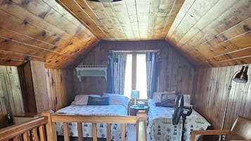 2 bedrooms, bed sheets