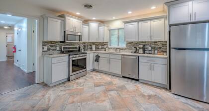 3 bed 2 bath house with 2 king beds, fire pit, gazebo & pool table!