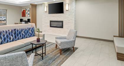 Holiday Inn Express & Suites Hebron - Cincinnati Airport by IHG