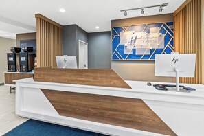 Exterior - Holiday Inn Express & Suites Hebron - Cincinnati Airport by IHG (Hebron)
