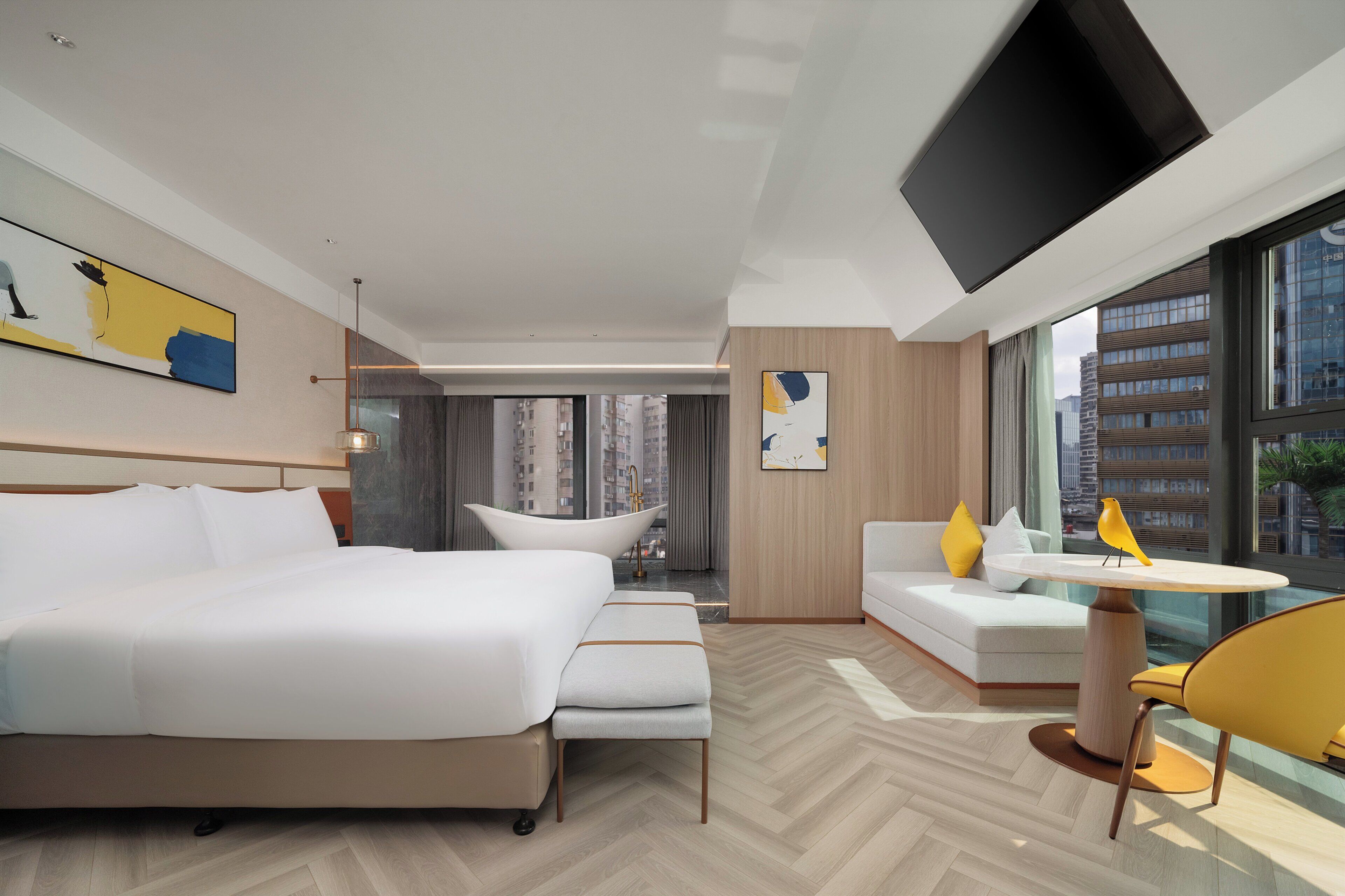 أغطية فراش متميزة وألحفة محشوة بالريش وعناصر مجانية داخل الميني بار