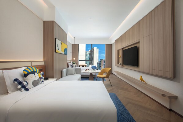 Premium bedding, down comforters, free minibar, blackout drapes - voco Chengdu Chunxi Road by IHG (Chengdu)