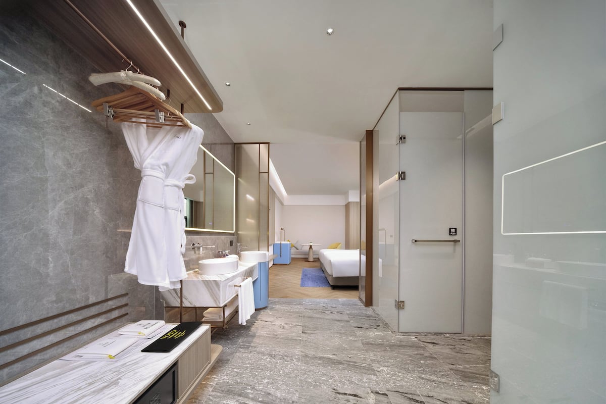 Standard Room, 2 Double Beds (Windowless)