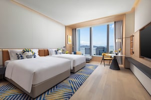 Standard Room, 2 Double Beds, Lake View | Free WiFi, bed sheets