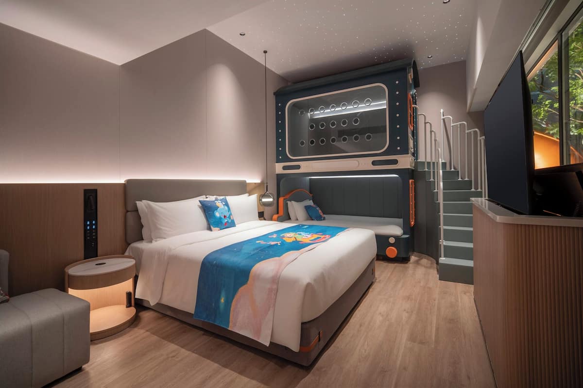 Suite, Multiple Beds (Bunk Suite) | Premium bedding, down comforters, laptop workspace, blackout drapes
