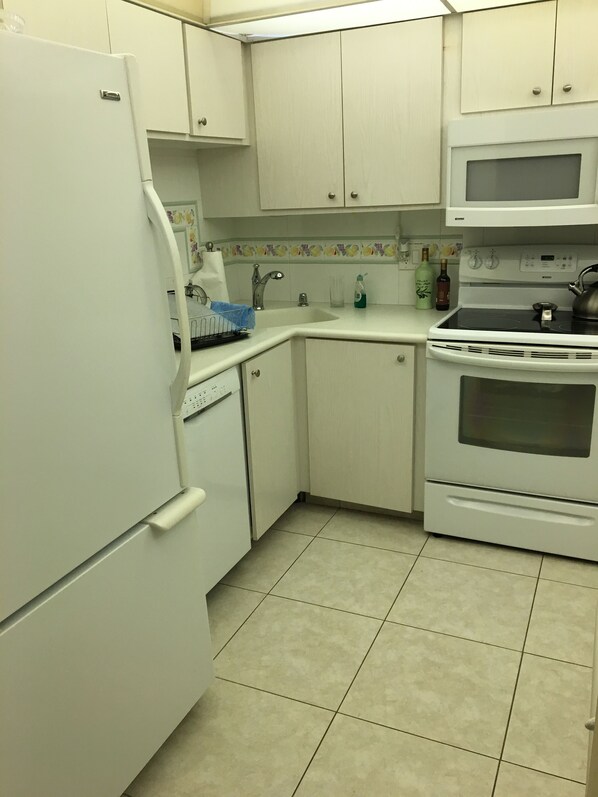 Microwave, oven, stovetop, dishwasher