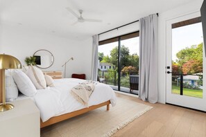 4 bedrooms, desk, free WiFi, bed sheets