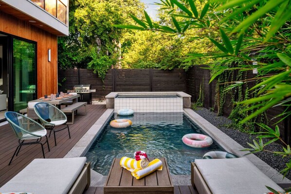 Outdoor pool, a heated pool