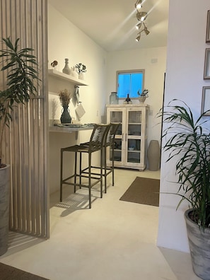 Deluxe Room | Private kitchen | Fridge