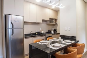 Appartamento Comfort, letti multipli, animali ammessi, al piano terra | Cucina privata | Bollitore elettrico
