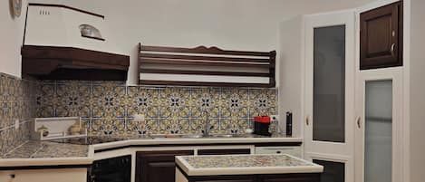 Oven, stovetop, dishwasher