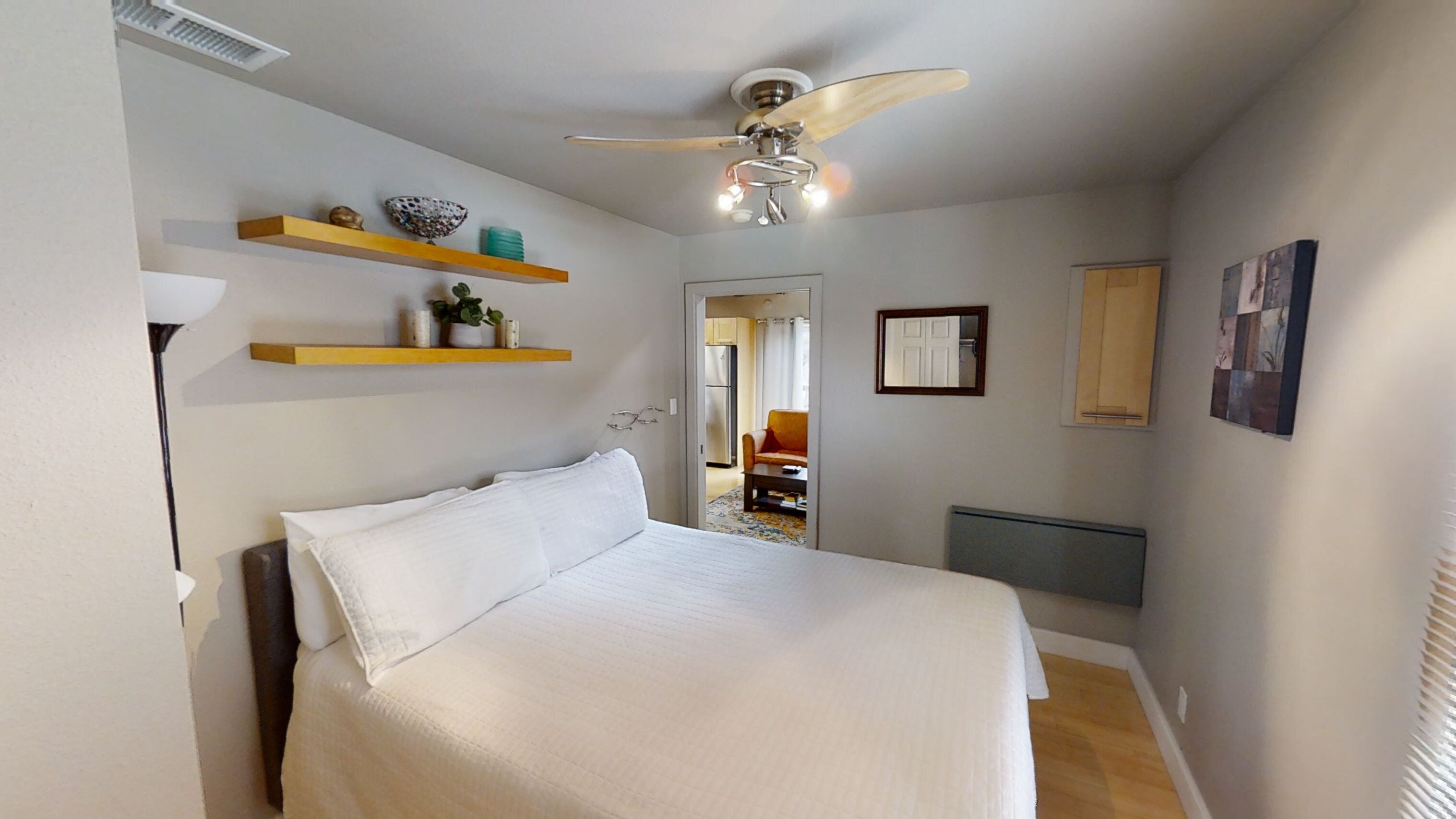 2 bedrooms, iron/ironing board, WiFi, bed sheets