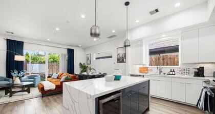 3BD Sleeps 10 - BBQ & Outdoor Movie - Near DT