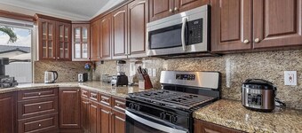 Private Miami Oasis With Private Pool