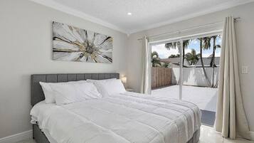 3 chambres, bureau, fer et planche à repasser, Wi-Fi gratuit