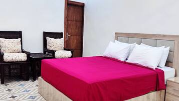 2 bedrooms, bed sheets