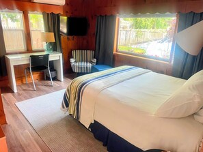 Classic Double Room | Free WiFi - Cape Cod Motor Inn (South Yarmouth)