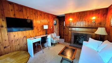Suite | Living area