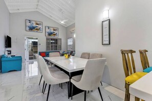 Dining - Coastal Pleasure- 3 bedrooms (Saint Ann's Bay)
