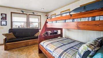 1 多间卧室、免费 WiFi、床单