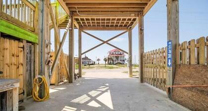 Charming Studio house with WiFi & AC in brilliant Holly Beach, La