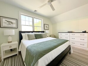2 bedrooms, desk, iron/ironing board, free WiFi - Designers Dream Home with Pool! (Arundel)