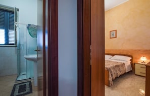 1 camera, culla da viaggio, Wi-Fi gratuito