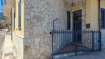 DĂ©tail de lâextĂ©rieur