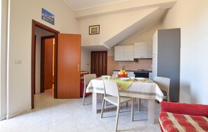 Dining - 1 bedroom amazing apartment in Acquedolci (Acquedolci)
