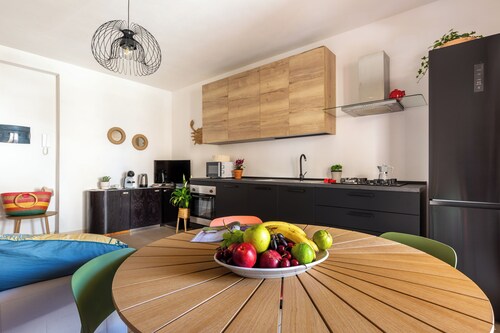 Spacious apartment with balcony