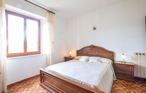 3 makuuhuonetta, vauvan matkasänky, ilmainen Wi-Fi