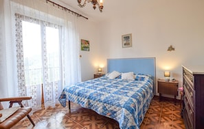 3 bedrooms, travel crib, free WiFi