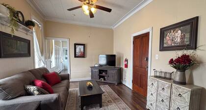 Authentic 1888 Architecture - Historic Experience