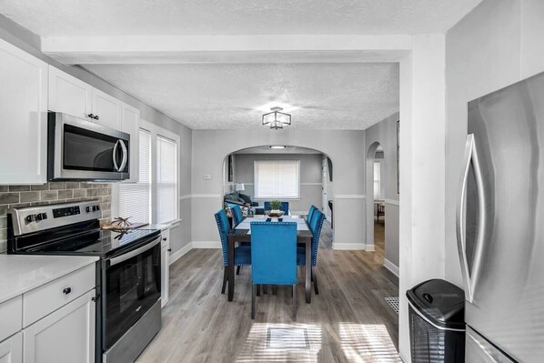 Mikrowelle, Ofen, Herdplatte