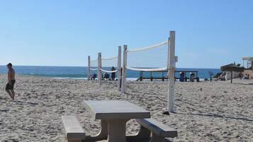 Beach nearby, beach towels