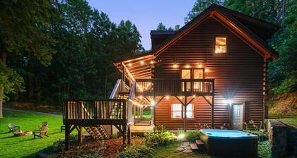 Great Life At Grants Mountain Hot Tub-Fire Pit-WiFi-Fireplace