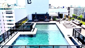 Piscine extérieure