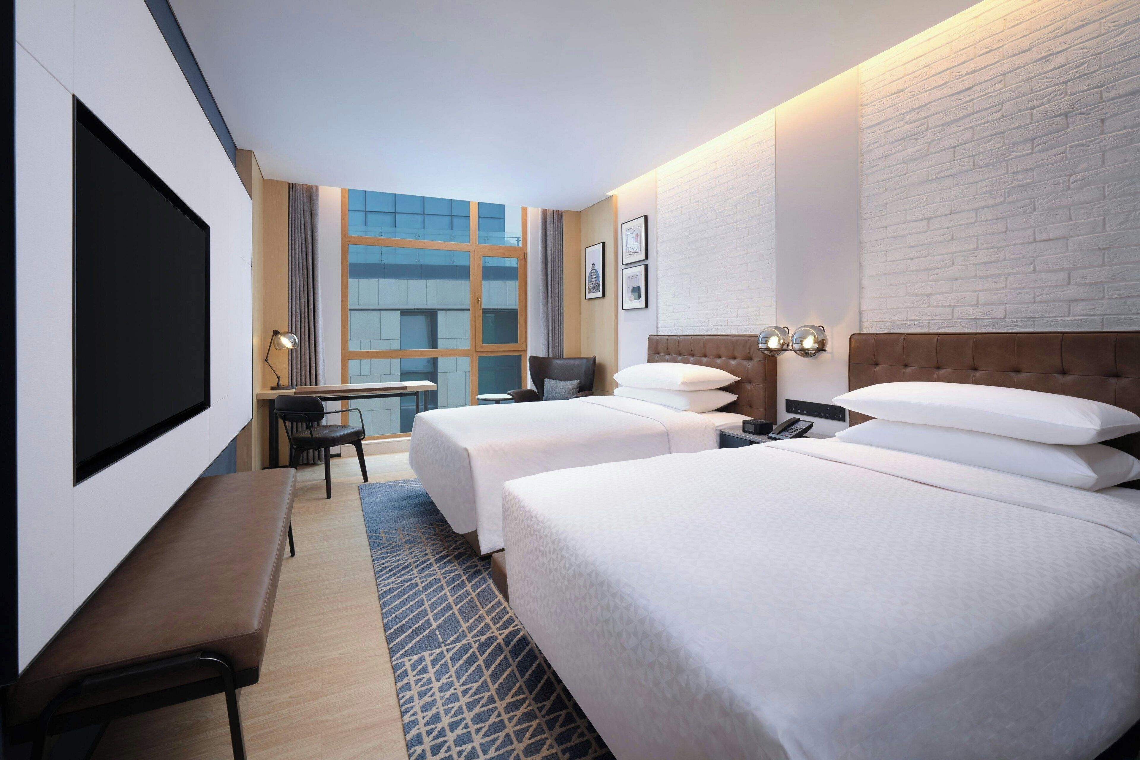 슈피리어룸, 더블침대 2개, 시내 전망